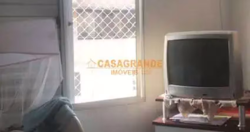 Aparatmento duplex com 02 quartos, no vila são geraldo sjc