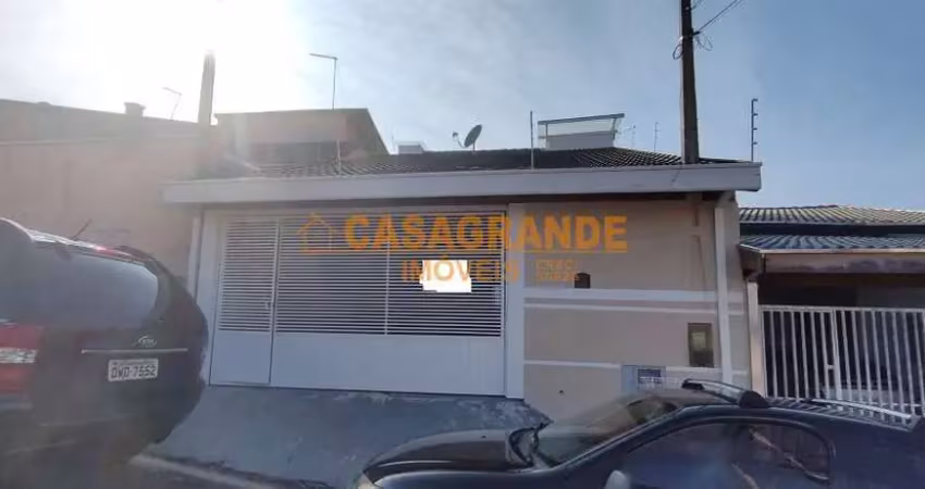 Casa à venda - 2 quartos, 1 suíte, 128m² - jardim santa júlia sjc