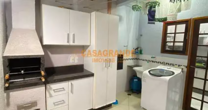 Casa à venda - 3 quarto, 2 banheiros, 125m² - parque dos ipês