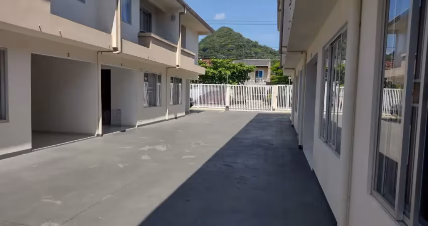 Casa em condomínio fechado com 3 quartos à venda na Avenida Paranaguá, Centro, Matinhos