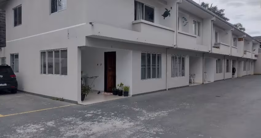 Casa à venda na Avenida Paranaguá, 279, Centro, Matinhos