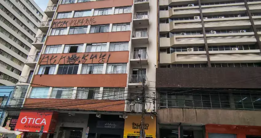 Apartamento com 3 quartos à venda na Rua João Negrão, Centro, Curitiba