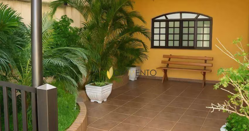 Casa com 3 dormitórios à venda, 204 m² por r$ 780.000 - utinga - santo andré/sp