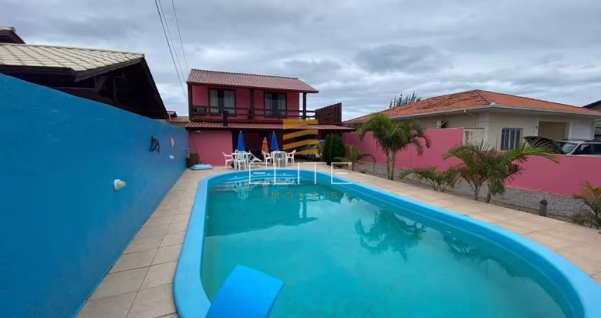 Casa com 06 dormitórios bairro Praia do Sonho - Palhoça / SC