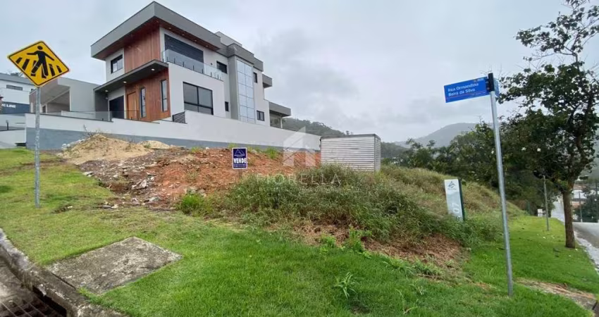 Terreno no Loteamento Vista da Pedra medindo 488,08m² em São José - SC