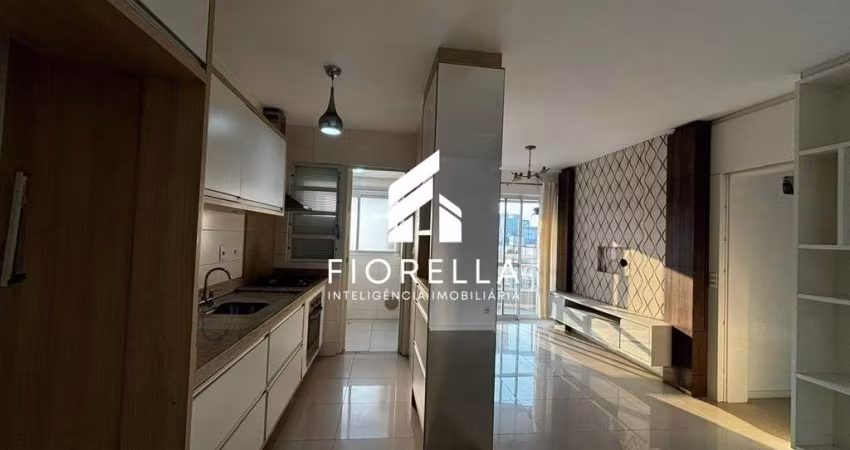 Apartamento de 03 dormitórios, sendo 01 suíte, à venda, 87 m², no bairro Campinas em São José-SC