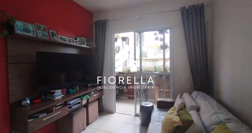 Apartamento semimobiliado 02 dormitórios no bairro Areias - São josé/SC