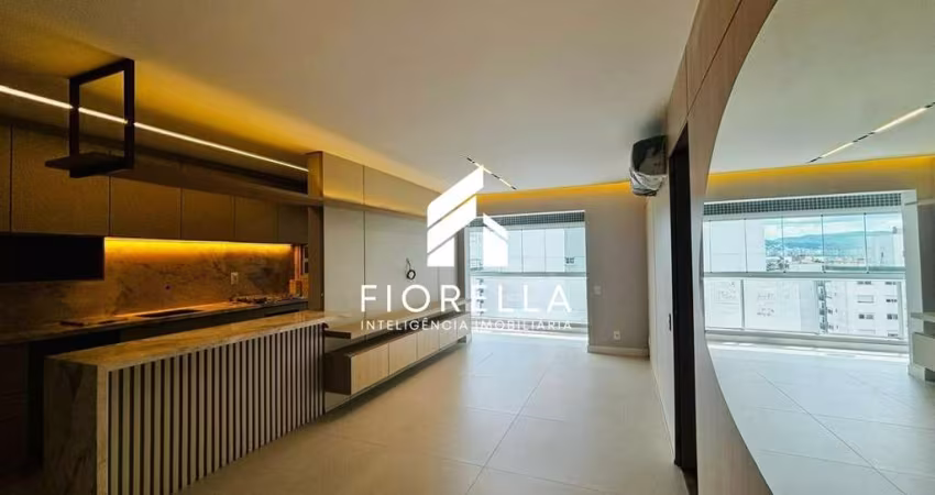 Apartamento de 03 dormitórios, sendo 01 suíte, 102 m², à venda, no bairro Jardim Atlântico em Florianópolis