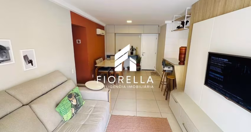 Apartamento à venda com 02 dormitórios sendo 01 suíte no Novo Estreito/Florianópolis-SC.