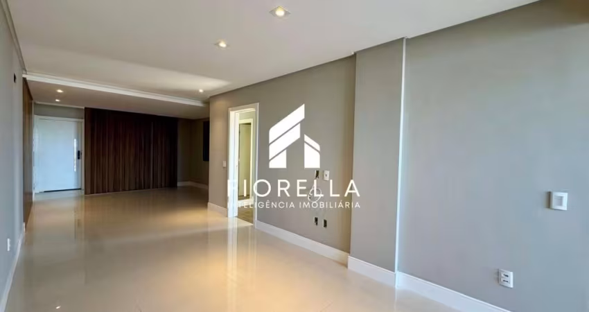 Apartamento com 03 suítes localizado no bairro Campinas - São José/SC