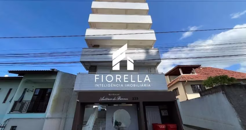 Apartamento a venda com 3 dormitórios, sendo 1 suite, 1 vaga de garagem coberta e livre em barreiros, são josé/sc