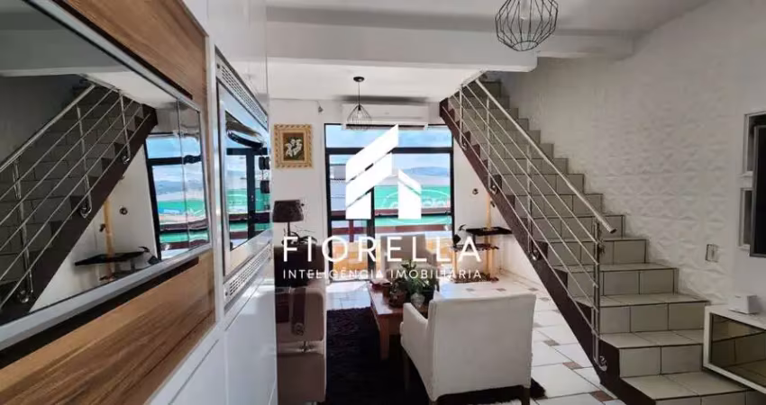 Casa com 3 quartos sendo 1 suíte e 3 salas comerciais no bairro da agronômica!