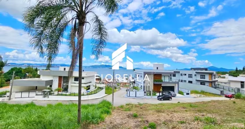 Terreno com  linda vista mar de 360m² no bairro ponta de baixo em são josé - sc