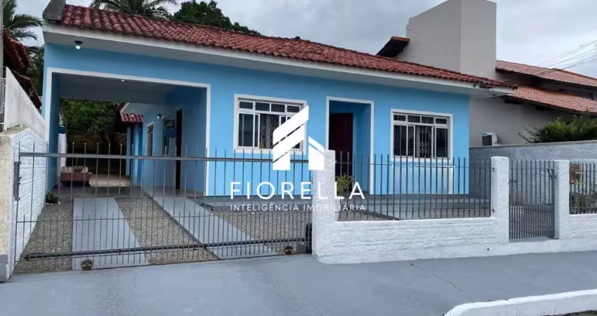 Casa financiável à venda com 03 dormitórios, sendo 01 suíte, no bairro pagani em palhoça/sc.