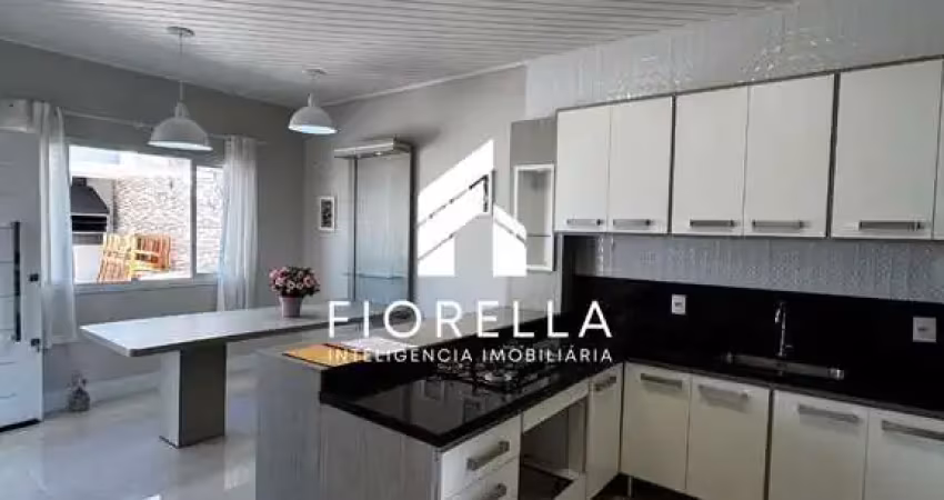 Casa com 3 quartos e 1 banheiro à venda, 140m² e terreno com 360m².