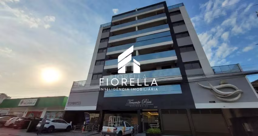 Apartamento à venda com terraço, 02 dormitórios, 01 suíte, no bairro praia comprida/são josé-sc