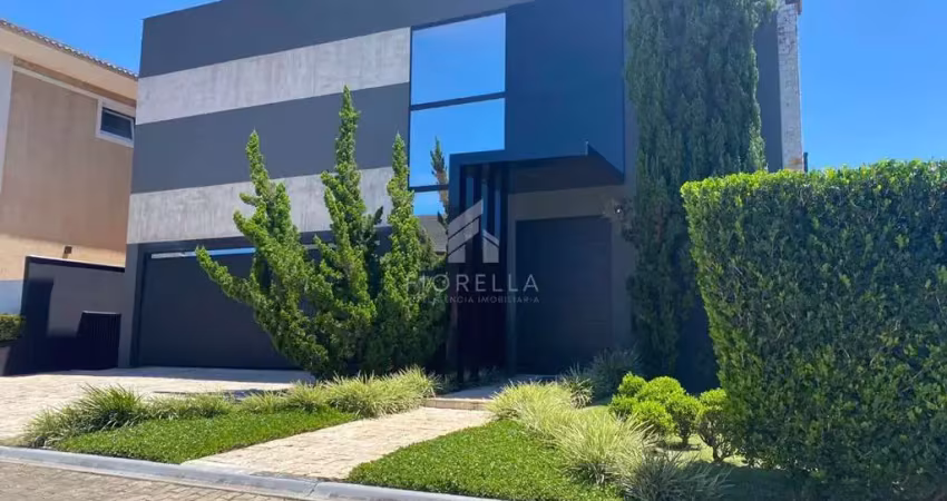 Casa em condomínio com 04 suítes em jurerê internacional - florianópolis/sc