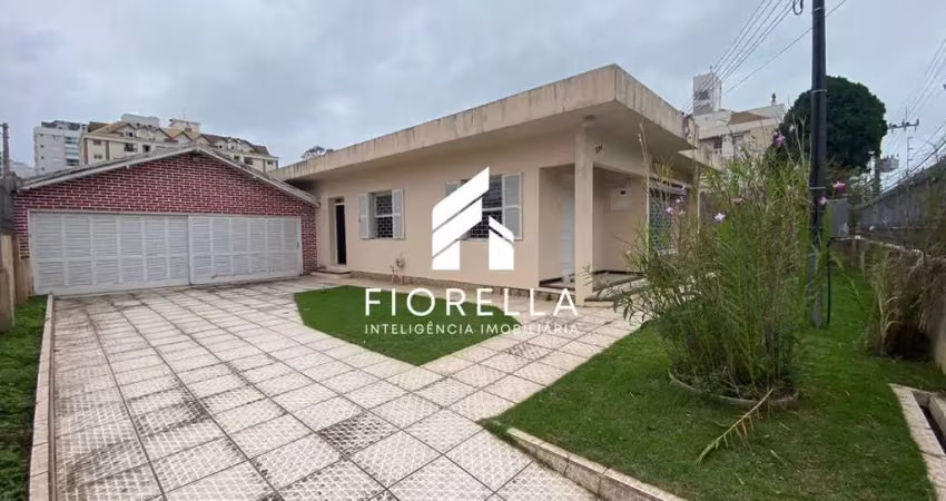 Casa com 03 dormitórios, sendo 01 suíte no bairro coqueiros - florianópolis/sc