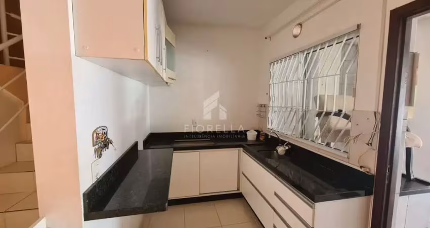 Sobrado com 2 dormitórios, bairro forquilhas em são josé/sc.