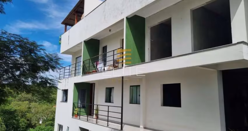 Prédio com 07 apartamentos no bairro pantanal - florianópolis/sc