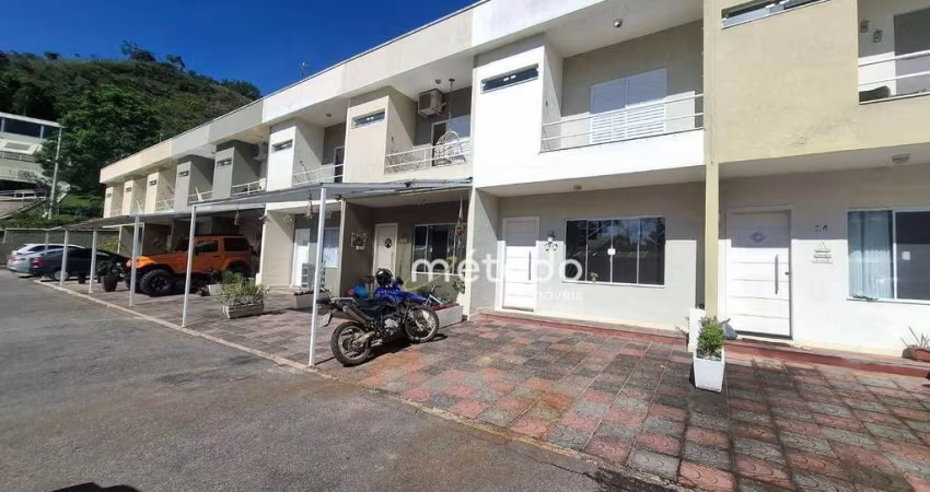 Casa com 2 dormitórios à venda, 74 m² por R$ 450.000,00 - Condomínio Residencial Forest Hills - Guararema/SP