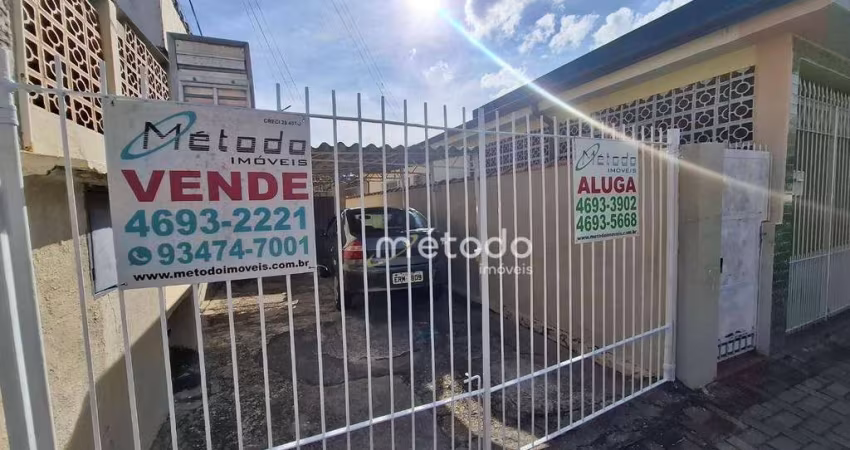 Casa com 1 dormitório para alugar por R$ 1.200/mês - Centro - Guararema/SP