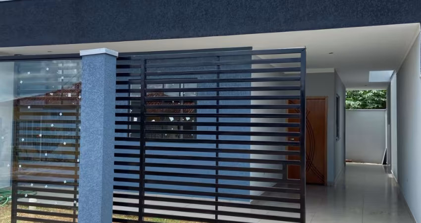 Casa com suite no jardim Itamarati