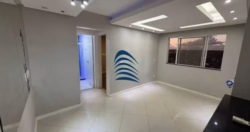 Excelente apartamento reformado  2/4, 49m, sala de estar e jantar, cozinha americana, armários embutidos em todos os ambientes, teto rebaixado com projeto de iluminação