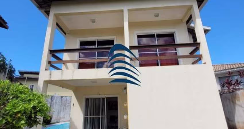 CASA SOLTA | 4 QUARTOS | BURAQUINHO   Casa solta, dúplex 04 quartos, sendo 3 suítes (1 quarto térreo e 1 suíte com banheira). Quartos com varandas e armários planejados. Sala ampla em dois ambientes, 