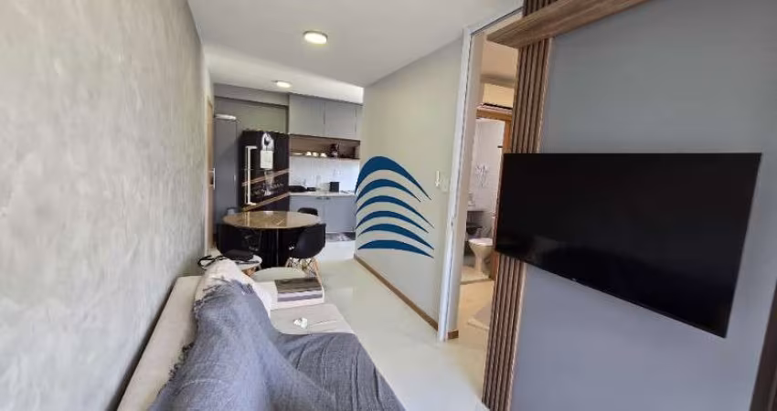 Apartamento quarto/sala com 34m2, cozinha com área de serviço, varanda ampla e uma suíte