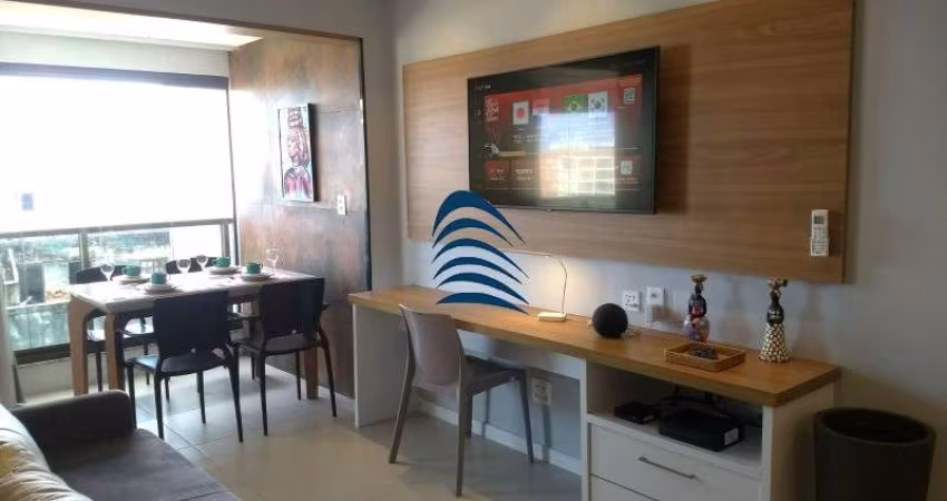 Apartamento quarto e sala no Condomínio 535 Barra, vista mar, 51m2, bem ventilado, porteira fechada, 01 banheiro, 01 vaga de garagem.