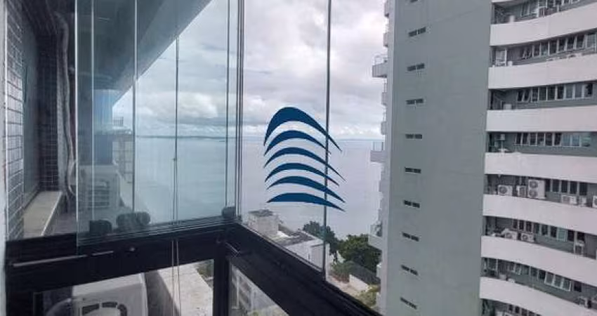 Apartamento no Corredor da Vitória, quarto e sala, vista mar, 36m2, recém reformado, 01 vaga de garagem, 1 banheiro.   Todos os ambientes climatizados