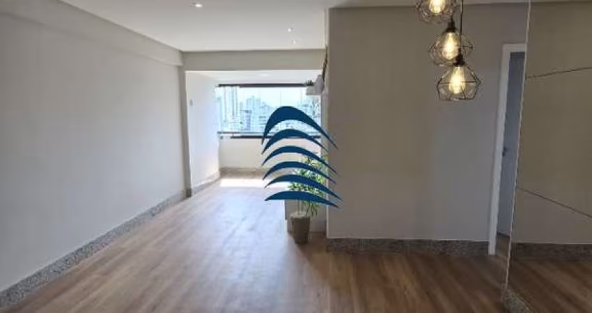 Excelente apartamento na centenario com dois quartos sendo um suíte, 63 m2, varanda integrada com fechamento em reike e tela de segurança, cozinha conta com armários e cooktop, ar condicionado em um d
