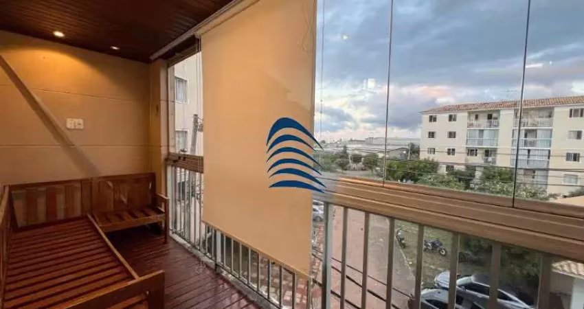 Excelente apartamento em buraquinho, 57 m², 2/4,  nascente, vista livre, reformado, porcelanato, teto com rebaixamento em gesso e projeto de iluminação em led,