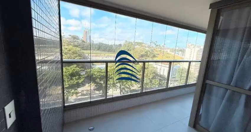 Condomínio beach class salvador  ?ondina   2/4 com suíte e varanda  - 67m²