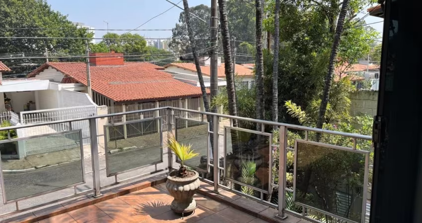 CASA ASSIBDADA NO PQ CONTINENTAL  RUA TRANQUIL TRANSITO LOCAL ARBORIZADA