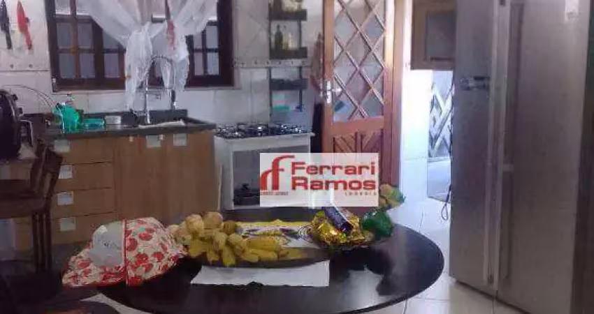 Sobrado com 4 dormitórios à venda, 218 m² por R$ 775.000,00 - Torres Tibagi - Guarulhos/SP