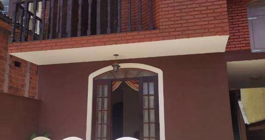 Sobrado com 3 dormitórios à venda, 203 m² por R$ 910.000,00 - Jardim Dourado - Guarulhos/SP