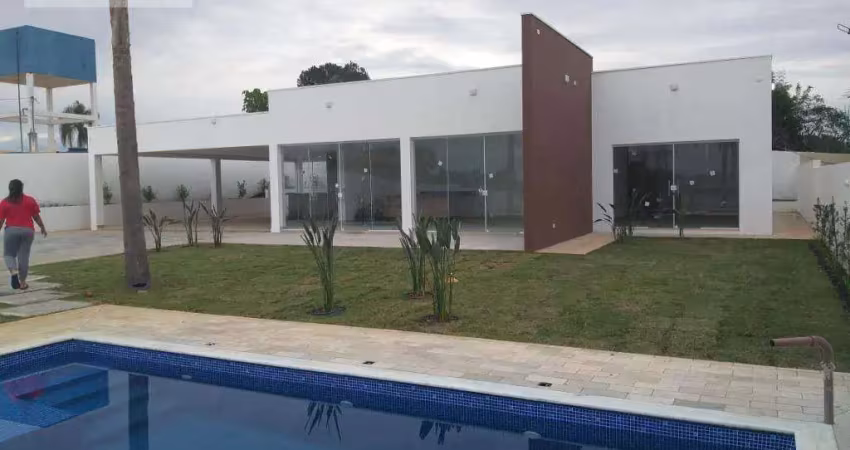 Chácara com 3 dormitórios à venda, 830 m² por R$ 1.190.000,00 - Condomínio Mont Clair - Santa Isabel/SP