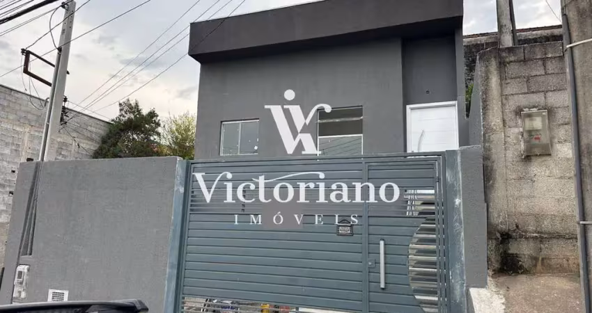 Casa térrea, recém-construída, 2 dorm.  1 suíte - aceita financiamento