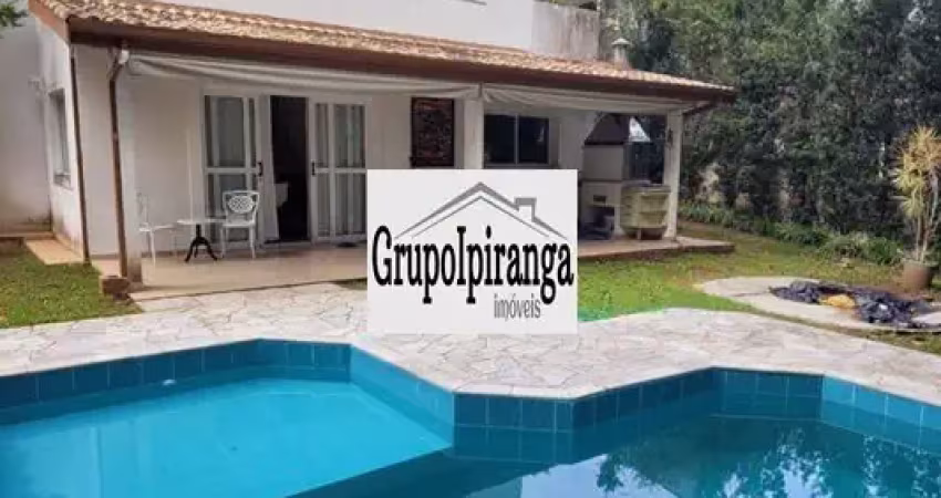 Casa no Residencial Nova Higienópolis com 3 dormitórios, 2 vagas cobertas, área gourmet, churrasqueira e piscina aquecida