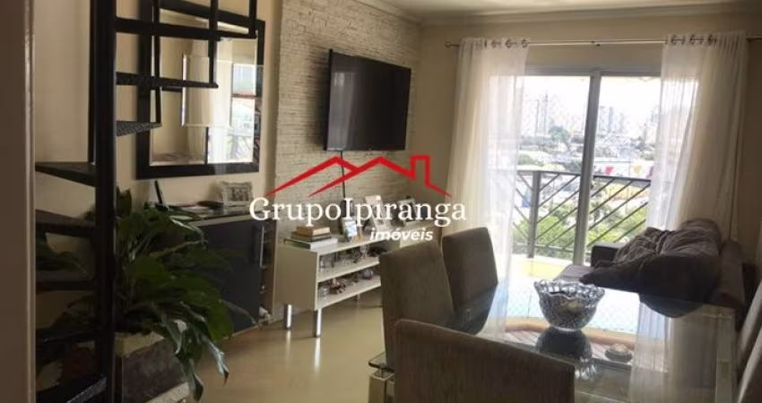 Cobertura com 3 dormitórios, sendo 1 suíte, varanda, piscina privativa, churrasqueira e 2 vagas