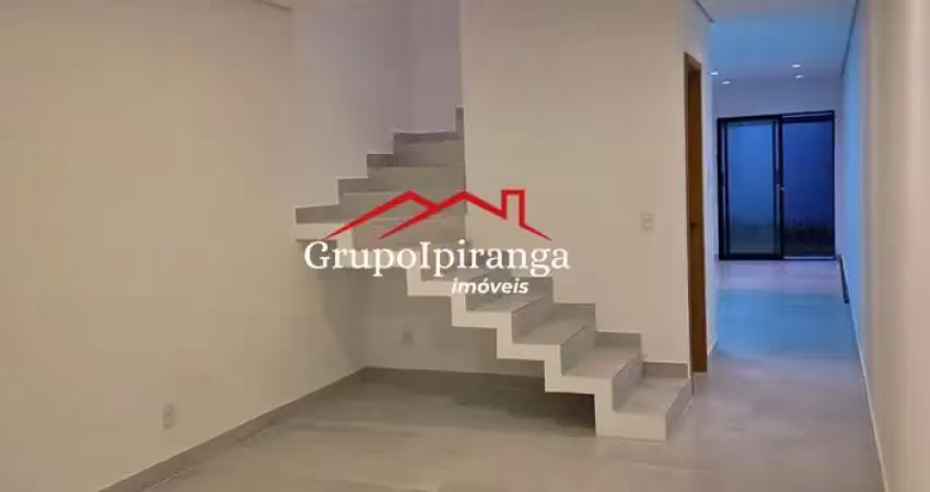 Sobrado com 3 dormitórios, sendo 1 suíte, jardim de inverno e 1 vaga de garagem