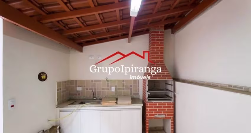 Casa de vila, 2 dormitórios com 1 suíte, Churrasqueira e 1 vaga de garagem