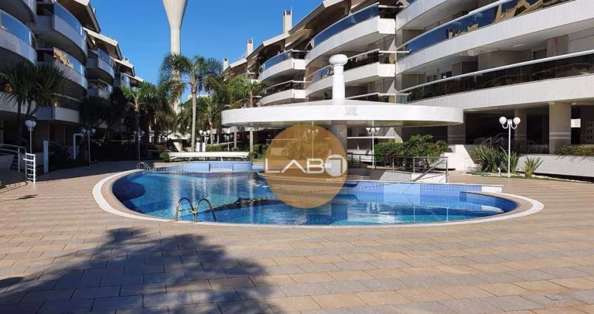 APARTAMENTO PÉ NA AREIA COM 3 SUITES