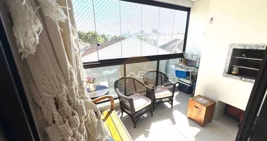 Apartamento 3 dormitórios sendo 1 suíte a 150 metros do mar