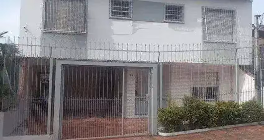 Casa ampla 3 suítes para locação no bairro teresópolis zona sul de porto alegre,