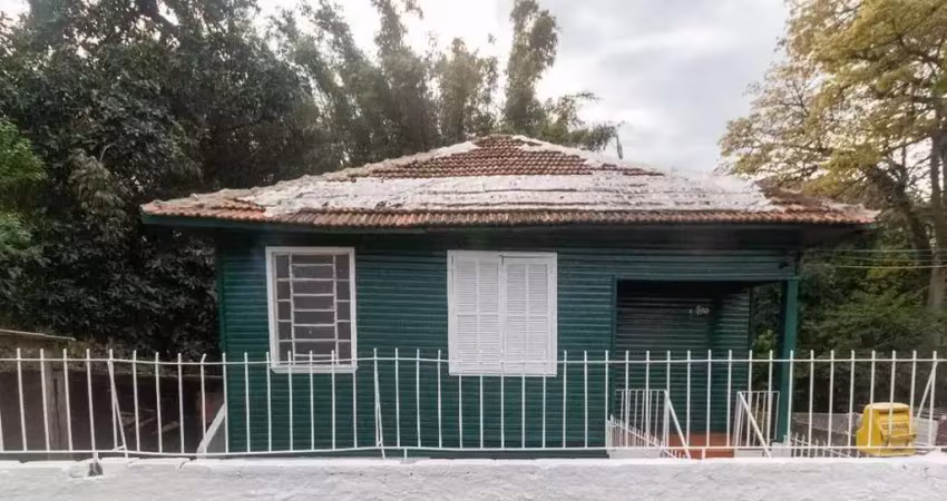 Casa 3 dormitórios para locação no bairro teresópolis, porto alegre, rs.