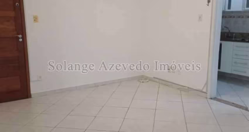 Apartamento com 2 quartos para alugar na Rua Valparaíso, Tijuca, Rio de Janeiro