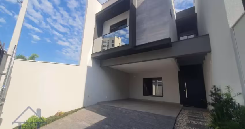 Casa com 3 quartos à venda no América, Joinville 